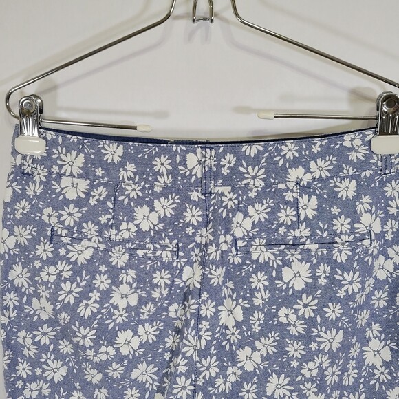 Old Navy Everyday Short high rise chambray blue floral size 4 NWOT - Picture 4 of 8